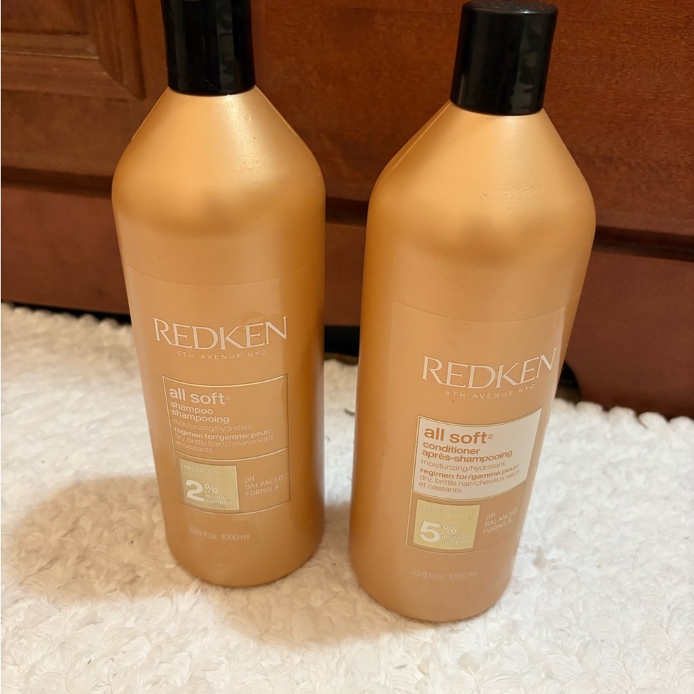 Redken Gold Hair Care Duo for Luxurious Shine